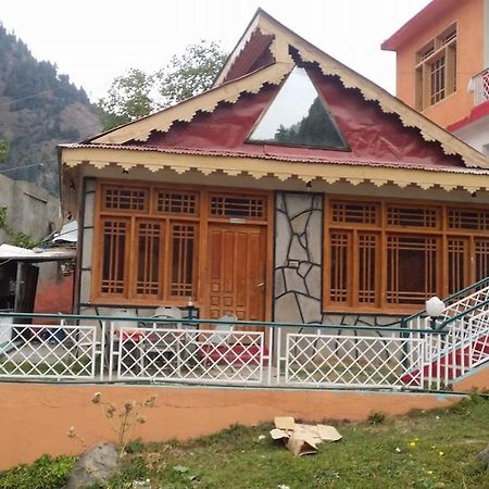 Manila Huts Hotel Naran Luaran gambar