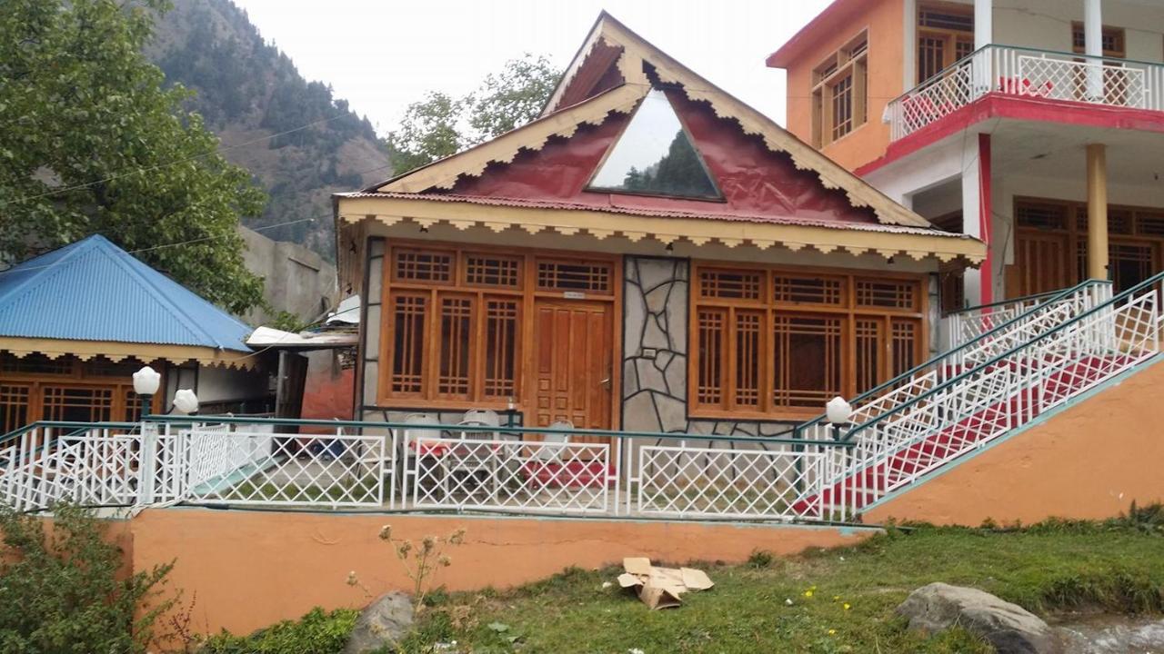 Manila Huts Hotel Naran Luaran gambar
